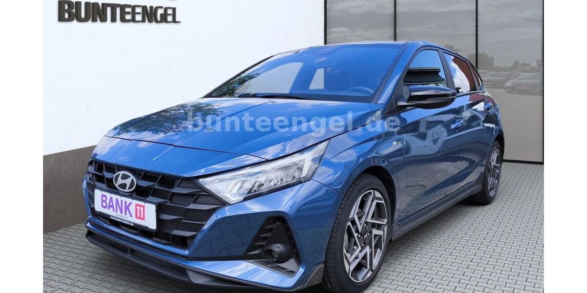 Hyundai i20 9.300 km 15.590 &euro; Flörsheim am Main 65439