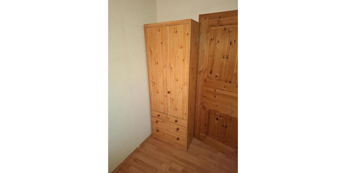 Dachgeschoßwohnung Ober-Ramstadt Ramstadt - 5 Zimmer, 150 m&sup2;, 300&euro; | Angebot:25022446