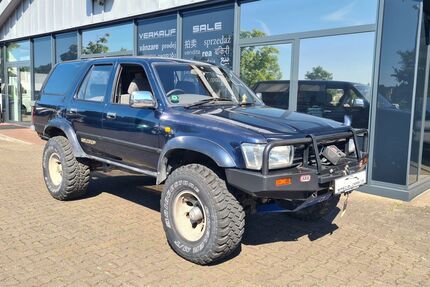 Toyota Hilux 178.000 km 6.990 &euro; Offenbach am Main 63069