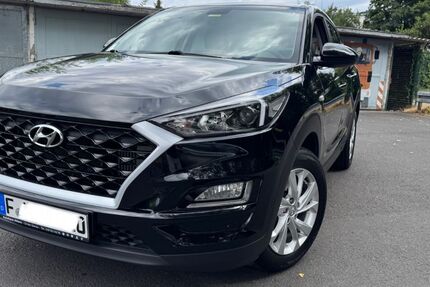Hyundai TUCSON 58.550 km 17.550 &euro; Frankfurt 60488