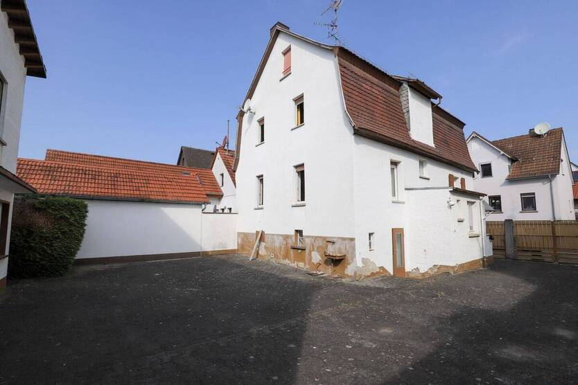 Familienanwesen in Roßdorf - Viel Potenzial, großzügiger Innenhof & Gartengrundstück 4 zimmer