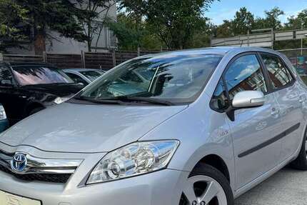 Toyota Auris 139.000 km 7.999 € Frankfurt am Main 60386