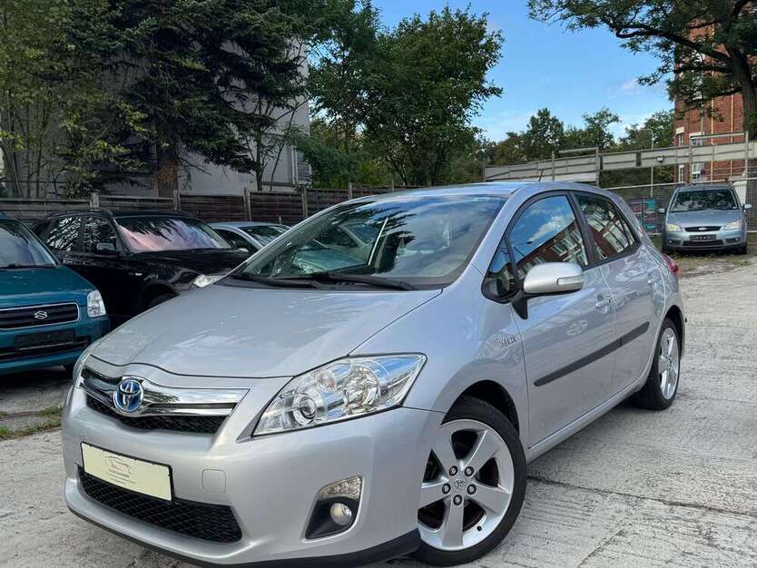 Toyota Auris 139.000 km 7.999 € Frankfurt am Main 60386