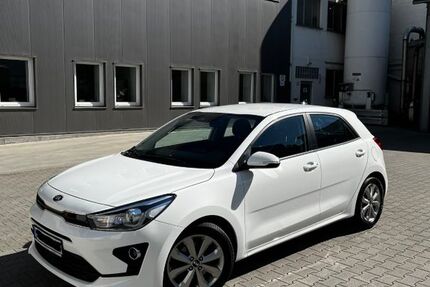 Kia Rio 85.000 km 11.200 &euro; Frankfurt am Main 60326