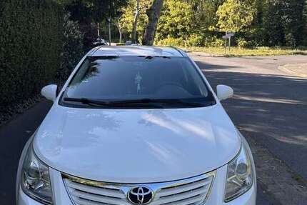 Toyota Avensis 144.000 km 8.900 &euro; Dietzenbach 63128