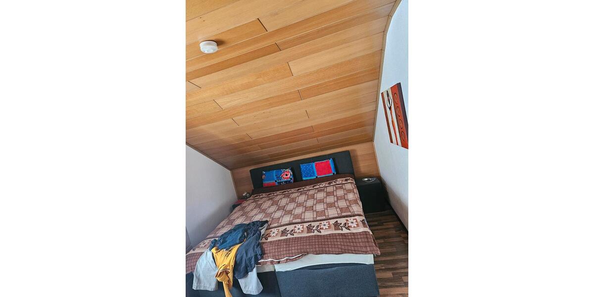 Dachgeschoßwohnung Griesheim - 3 Zimmer, 90 m&sup2;, 1.200&euro; | Angebot:26680407