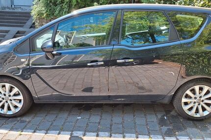 Opel Meriva 116.066 km 2.500 &euro; Offenbach am Main 63071
