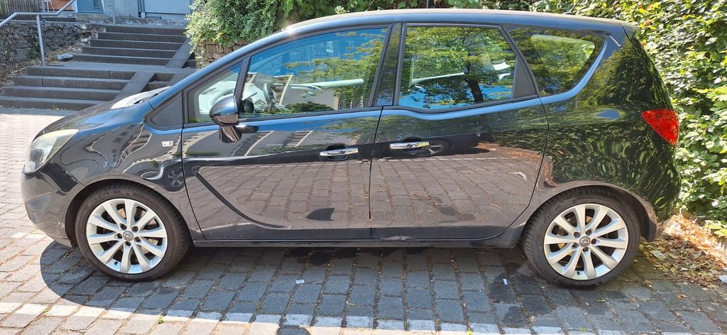 Opel Meriva 116.066 km 2.500 &euro; Offenbach am Main 63071