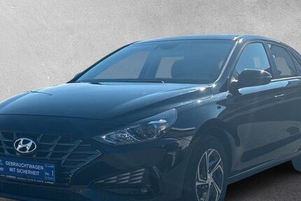Hyundai i30 10.400 km 23.940 € Rüsselsheim 65428