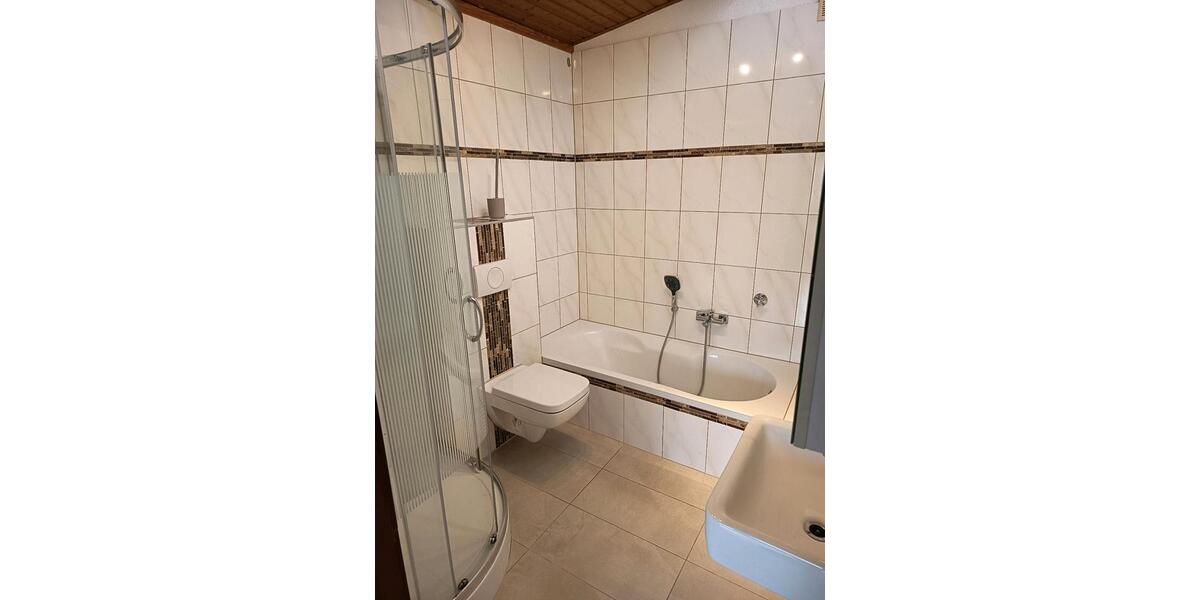 Etagenwohnung Reinheim - 3 Zimmer, 80 m&sup2;, 900&euro; | Angebot:25512380