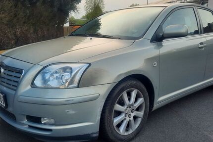 Toyota Avensis 144.000 km 2.390 &euro; Langen 63225