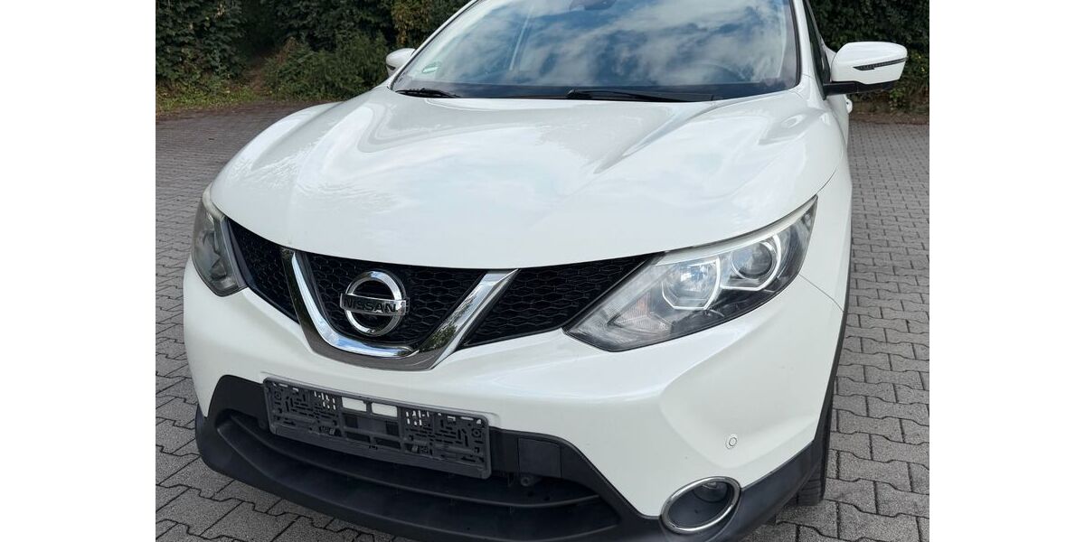 Nissan Qashqai 103.000 km 10.300 &euro; Bensheim 64625