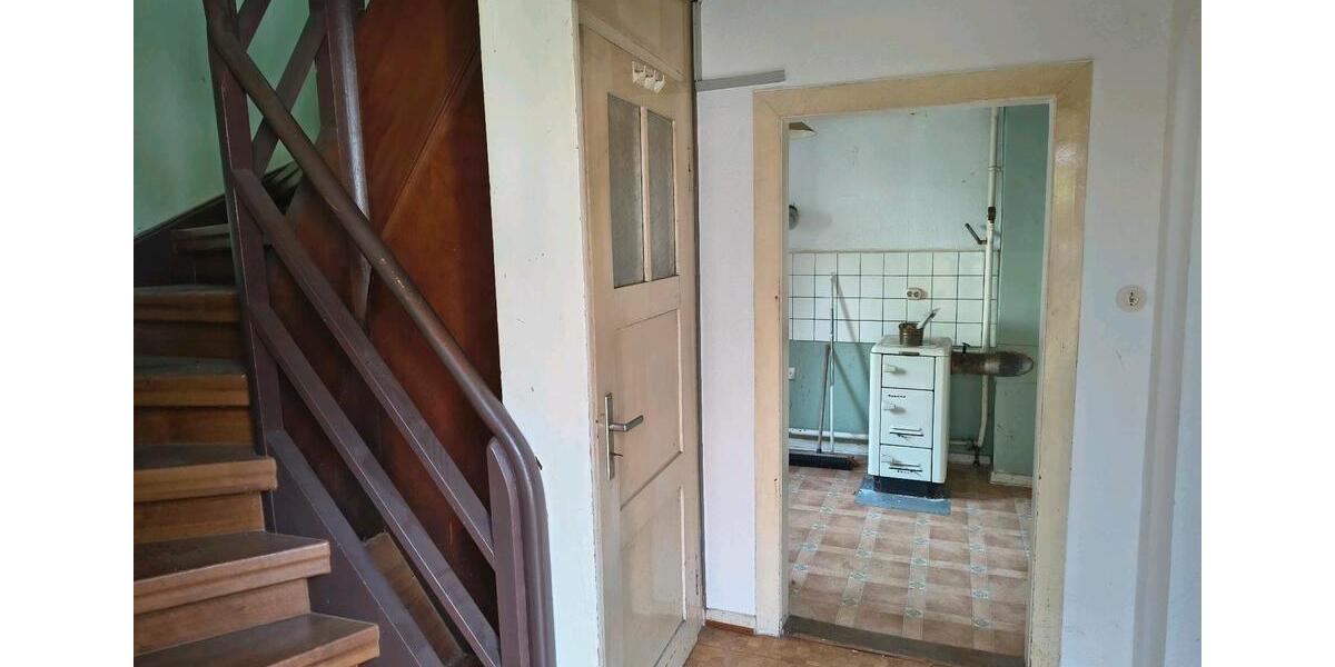 Reihenhaus Darmstadt Eberstadt - 13 Zimmer, 180 m&sup2;, 370.000&euro; | Angebot:25405785