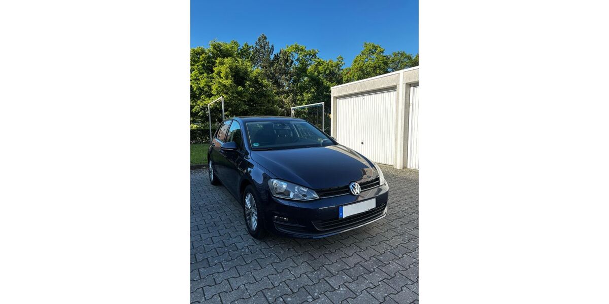 VW Golf 82.000 km 9.500 &euro; Rüsselsheim 65428