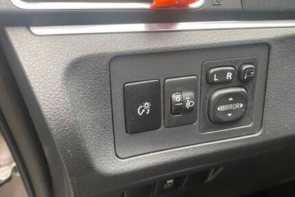 Toyota Verso 172.000 km 8.200 € Rodgau OT Nieder-Rodenu 63110