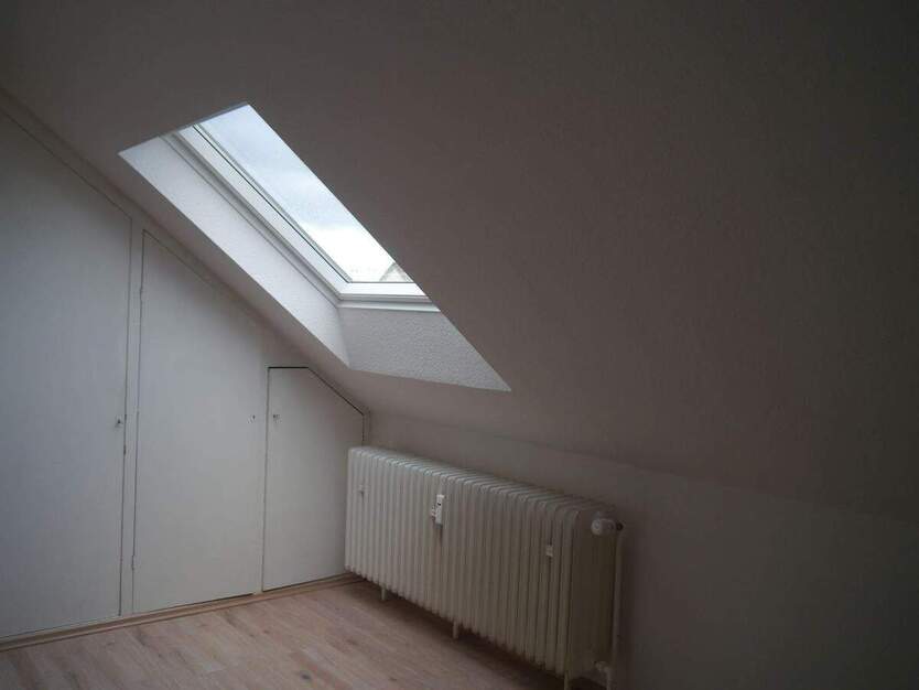 Helle 1,5 Zi-DG-Whg. kl.EBK, MühlheimLämmerspiel im 6-FH 1 zimmer