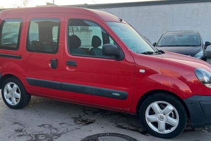 Renault Kangoo 41.000 km 3.100 &euro; Frankfurt am Main 65933