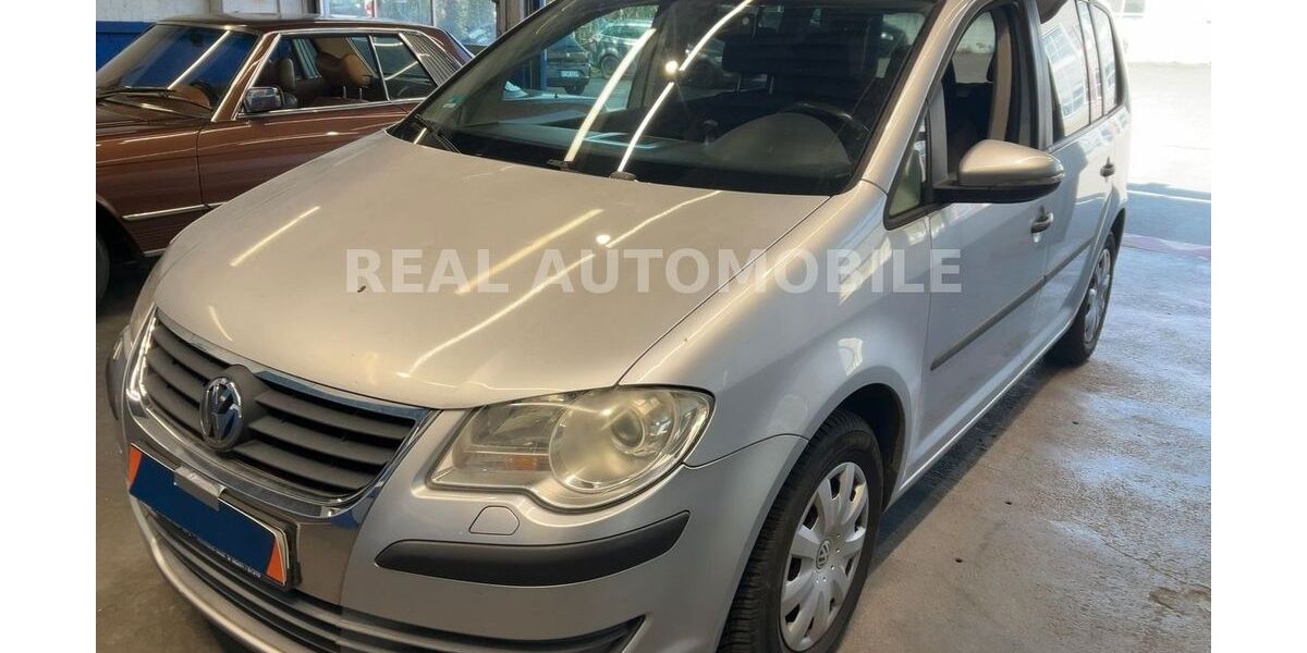 VW Touran 204.000 km 5.899 &euro; Frankfurt am Main 65933