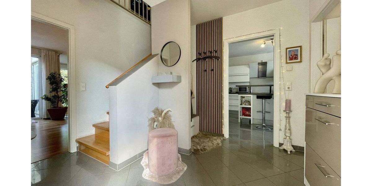 Reihenmittelhaus Darmstadt Darmstadt-West - 6 Zimmer, 200 m&sup2;, 779.000&euro; | Angebot:26931633