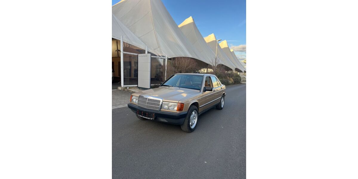 Mercedes-Benz 190 243.000 km 4.999 &euro; Frankfurt am Main 60438