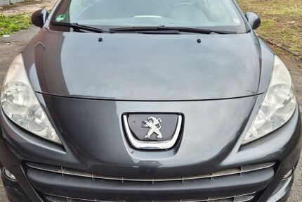 Peugeot 207 189.421 km 1.950 &euro; Dietzenbach 63128