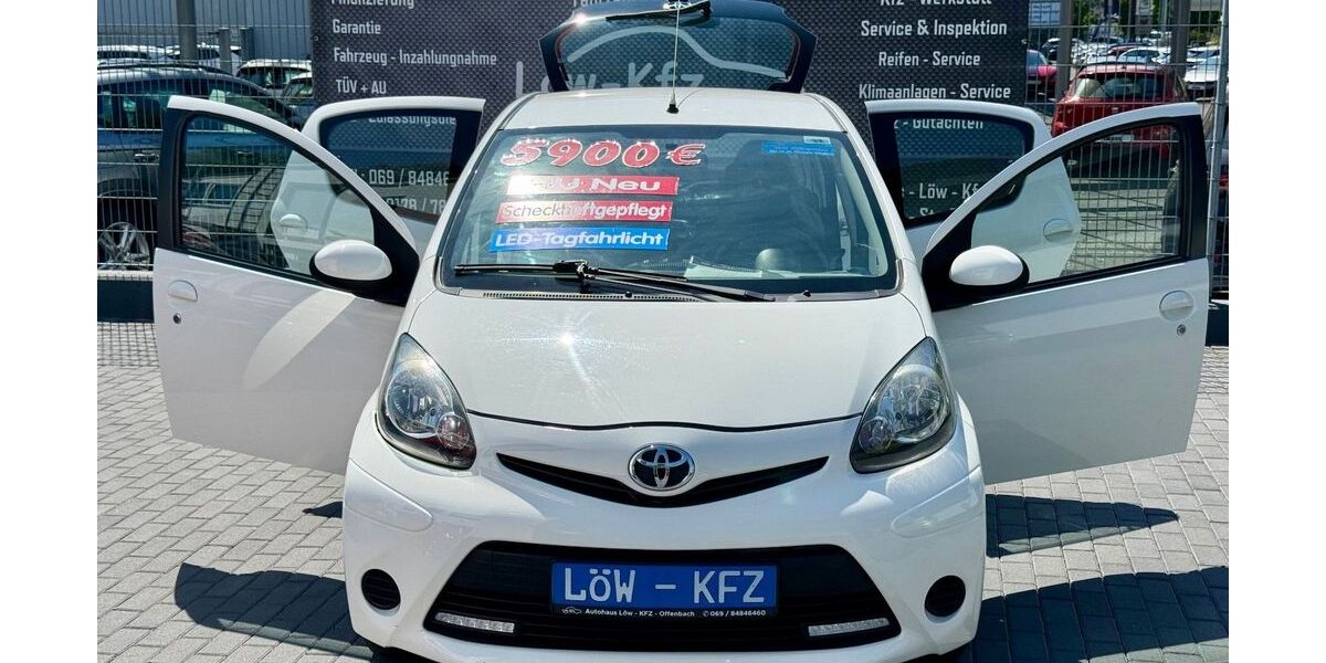 Toyota Aygo (X) 136.000 km 5.900 &euro; Offenbach am Main 63075