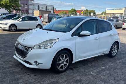 Peugeot 208 296.200 km 2.999 &euro; Gross-Gerau 64521