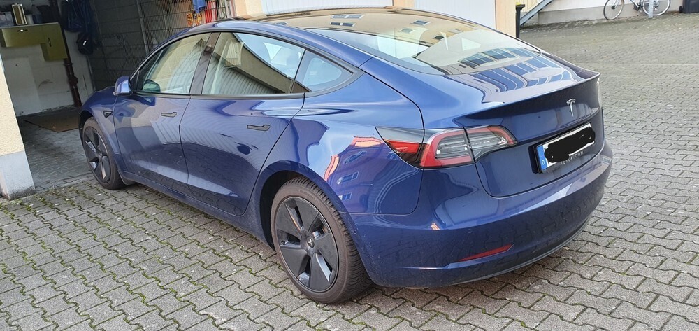 Model 3 SR+