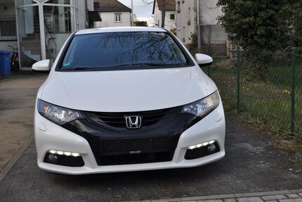 Honda Civic 126.000 km 8.300 &euro; Griesheim 64347