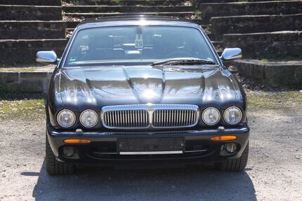 Jaguar Daimler 150.000 km 34.999 &euro; Heppenheim 64646