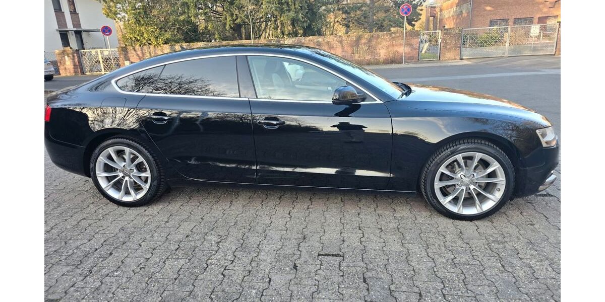 Audi A5 270.000 km 10.500 &euro; Offenbach am Main 63071