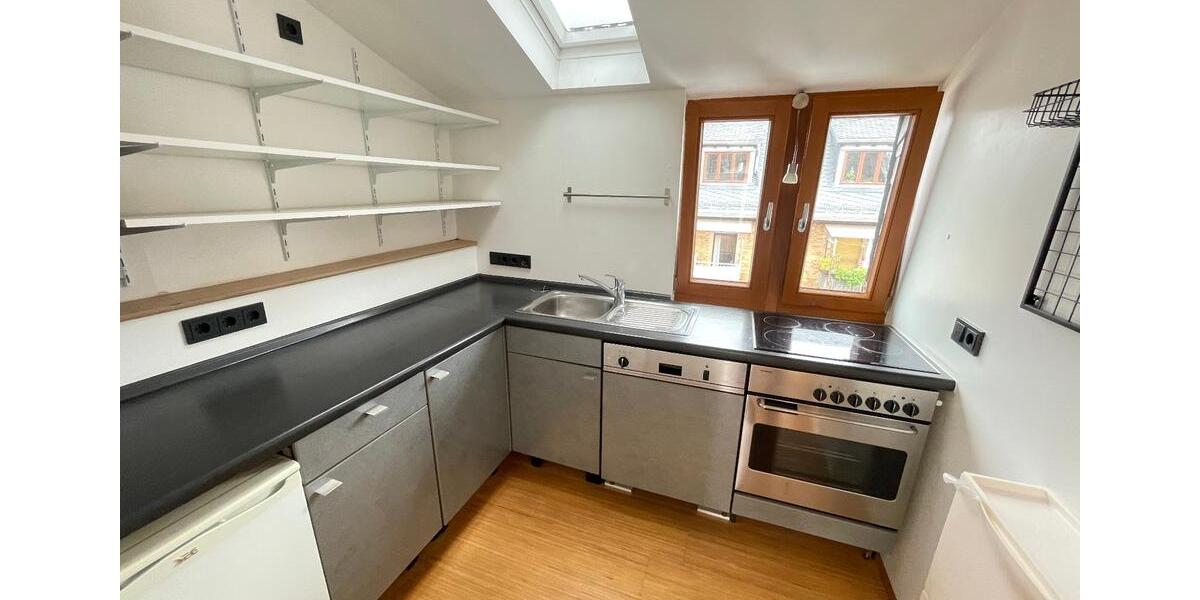 Dachgeschoßwohnung Darmstadt Bessungen - 3 Zimmer, 42 m&sup2;, 240.000&euro; | Angebot:25959136