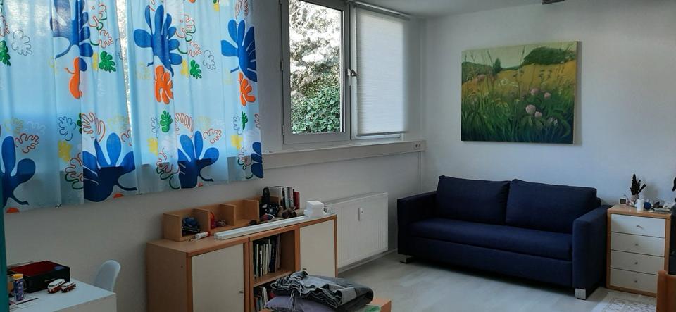 Im Jahr 2024 Modernisiertessaniert 5-Zimmer-EFH in Frankfurt am