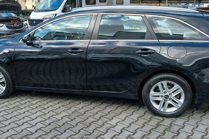 Kia ceed Sportswagon 170.000 km 11.990 &euro; Rüsselsheim 65428