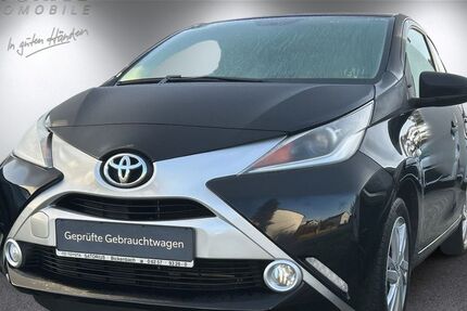 Toyota Aygo (X) 32.500 km 8.990 &euro; Bickenbach 64404