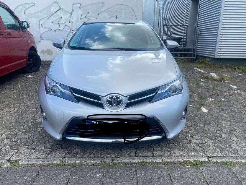 Auris