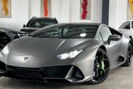 Lamborghini Huracán 5.400 km 307.900 &euro; Frankfurt am Main 60386