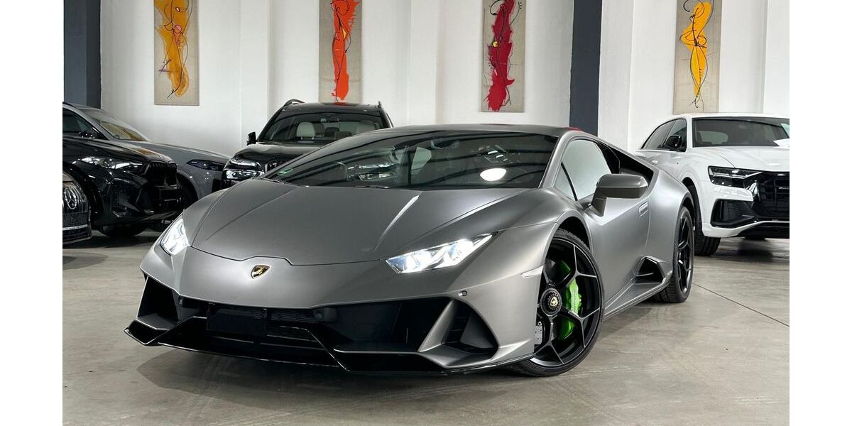 Lamborghini Huracán 5.400 km 307.900 &euro; Frankfurt am Main 60386