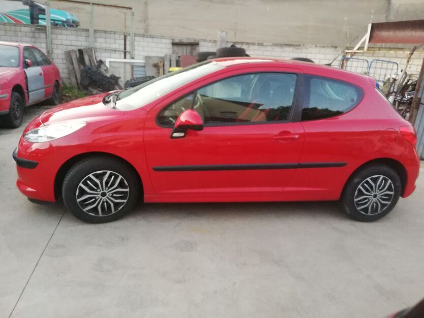 Peugeot 207 149.000 km 2.450 € Worms 67547