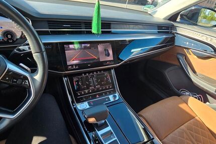 Audi A8 158.000 km 36.700 &euro; Frankfurt am Main 65929