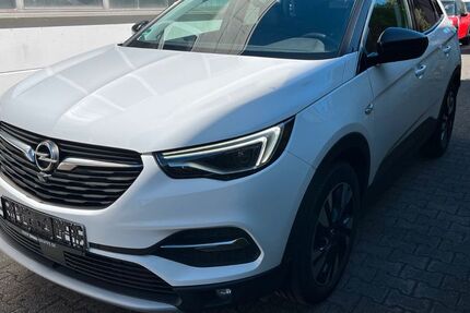 Opel Grandland (X) 145.000 km 15.480 &euro; Offenbach am Main 63073