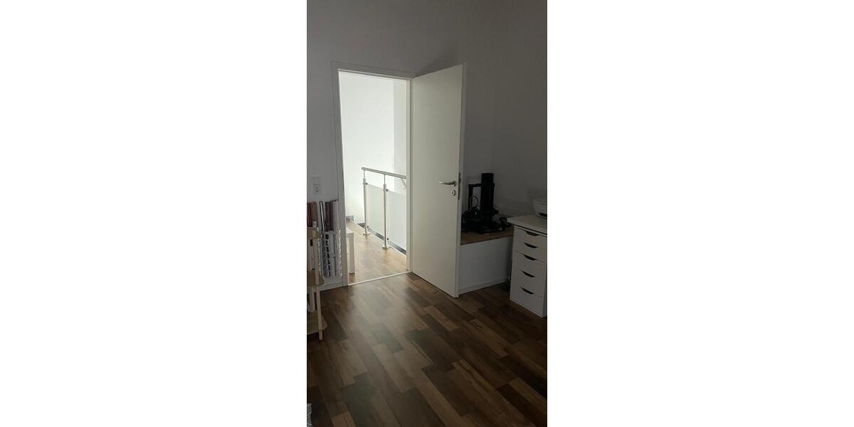 Reihenhaus Kelsterbach - 3 Zimmer, 81 m&sup2;, 450.000&euro; | Angebot:27004756