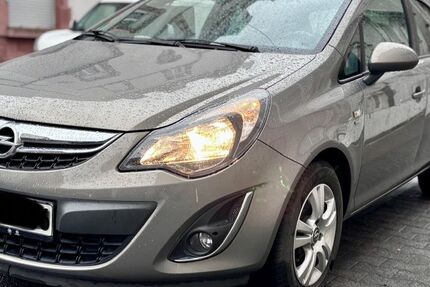 Opel Corsa 136.000 km 5.500 &euro; Frankfurt am Main 65934