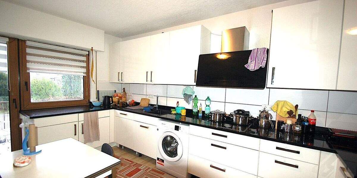 Mehrfamilienhaus, Wohnhaus Bürstadt - 8 Zimmer, 343 m&sup2;, 645.000&euro; | Angebot:25826001