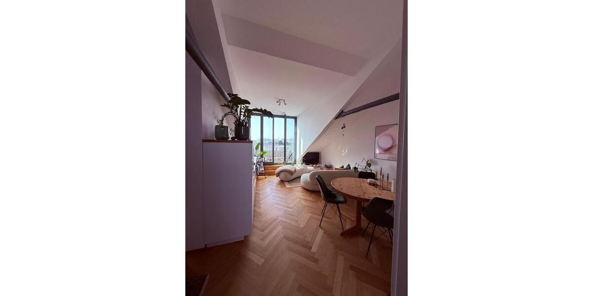 Dachgeschoßwohnung Offenbach am Main Hafen - 2.5 Zimmer, 52 m&sup2;, 950&euro; | Angebot:25544453