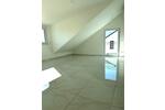 Dachgeschoßwohnung Bischofsheim - 2 Zimmer, 48 m&sup2;, 950&euro; | Angebot:26705427