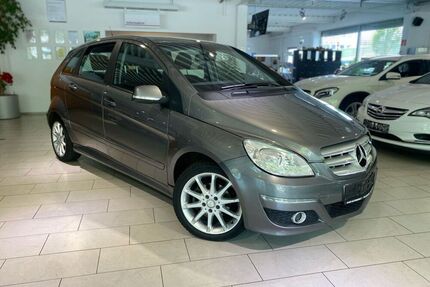Mercedes B 180
