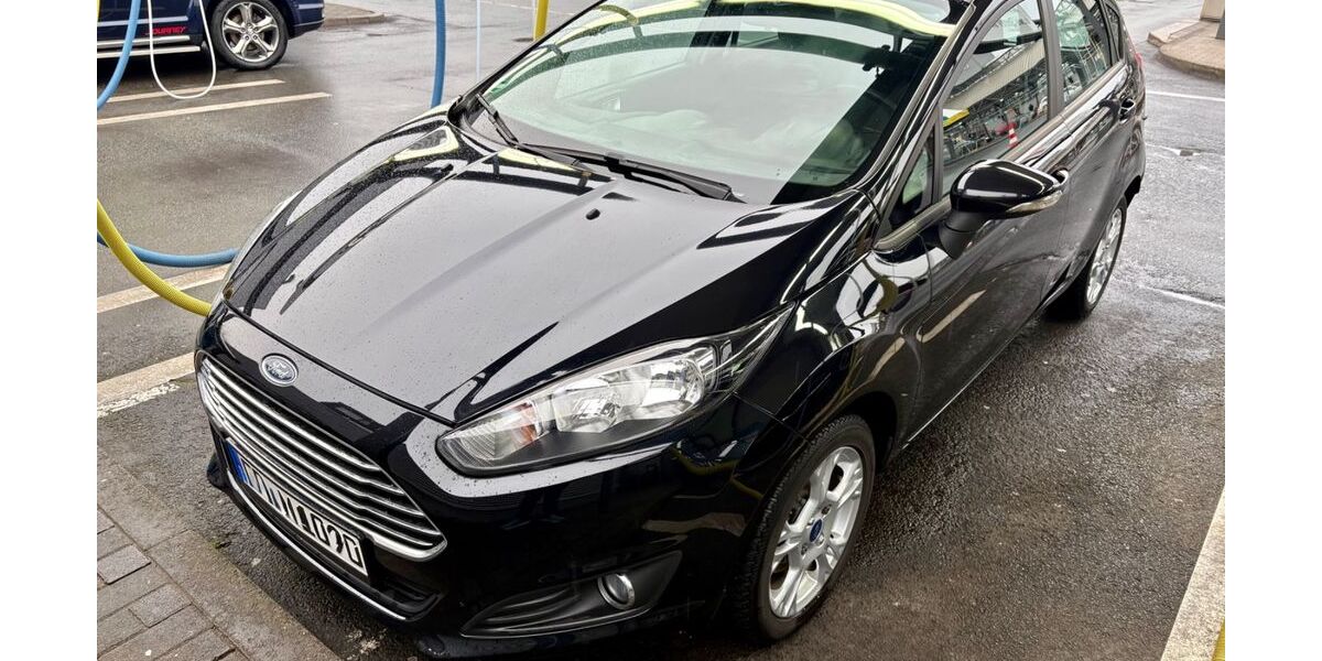 Ford Fiesta 115.000 km 4.700 &euro; Frankfurt 60388