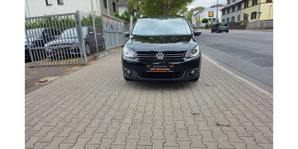 VW Touran 166.000 km 11.200 &euro; Offenbach 63071