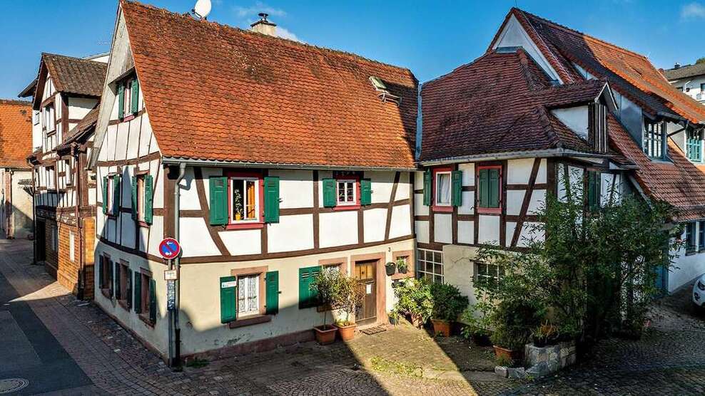 Haus zum Kaufen in Breuberg 159.400 € 111 m² 8 zimmer